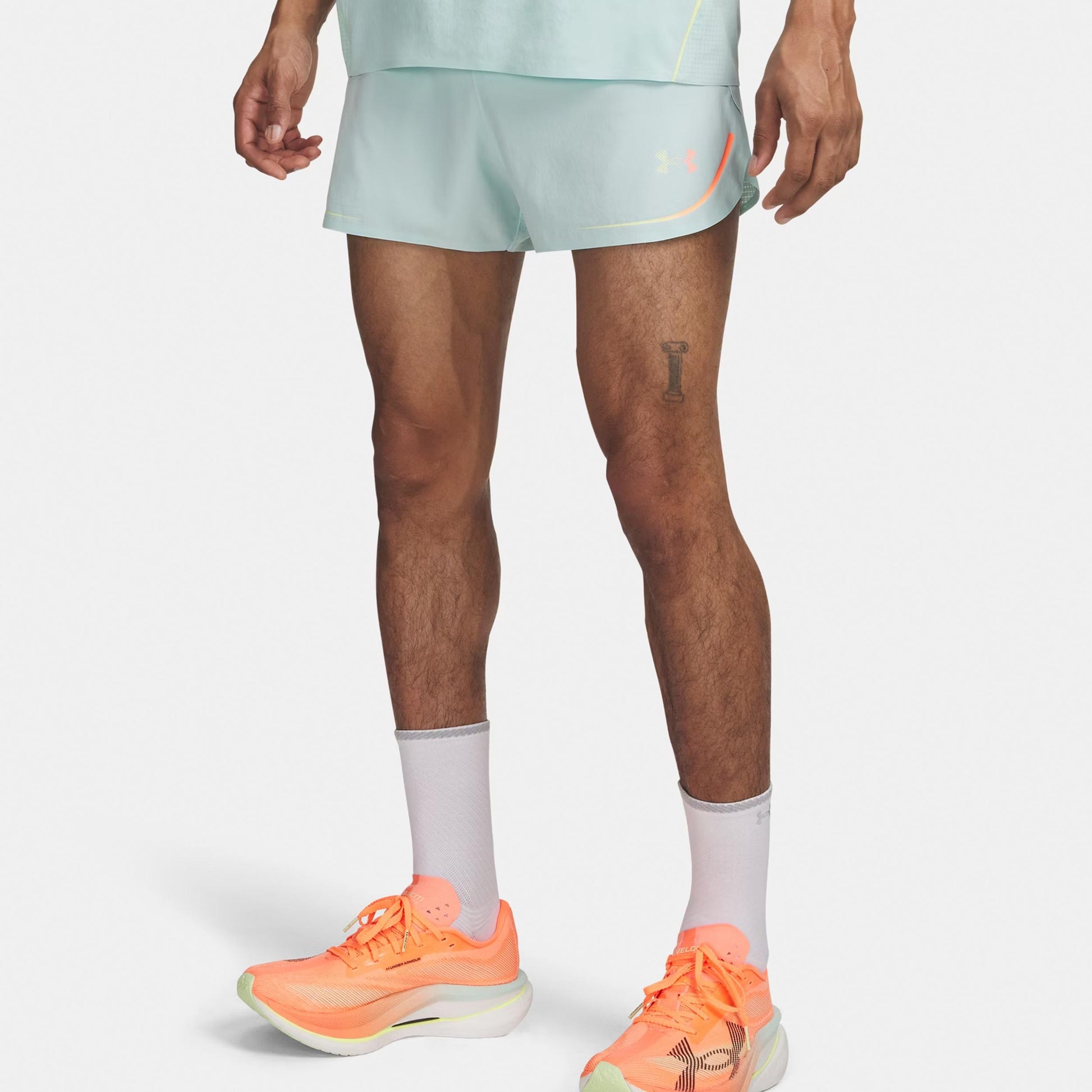 Under Armour Velociti Elite  Laufshorts Herren-mint, koralle