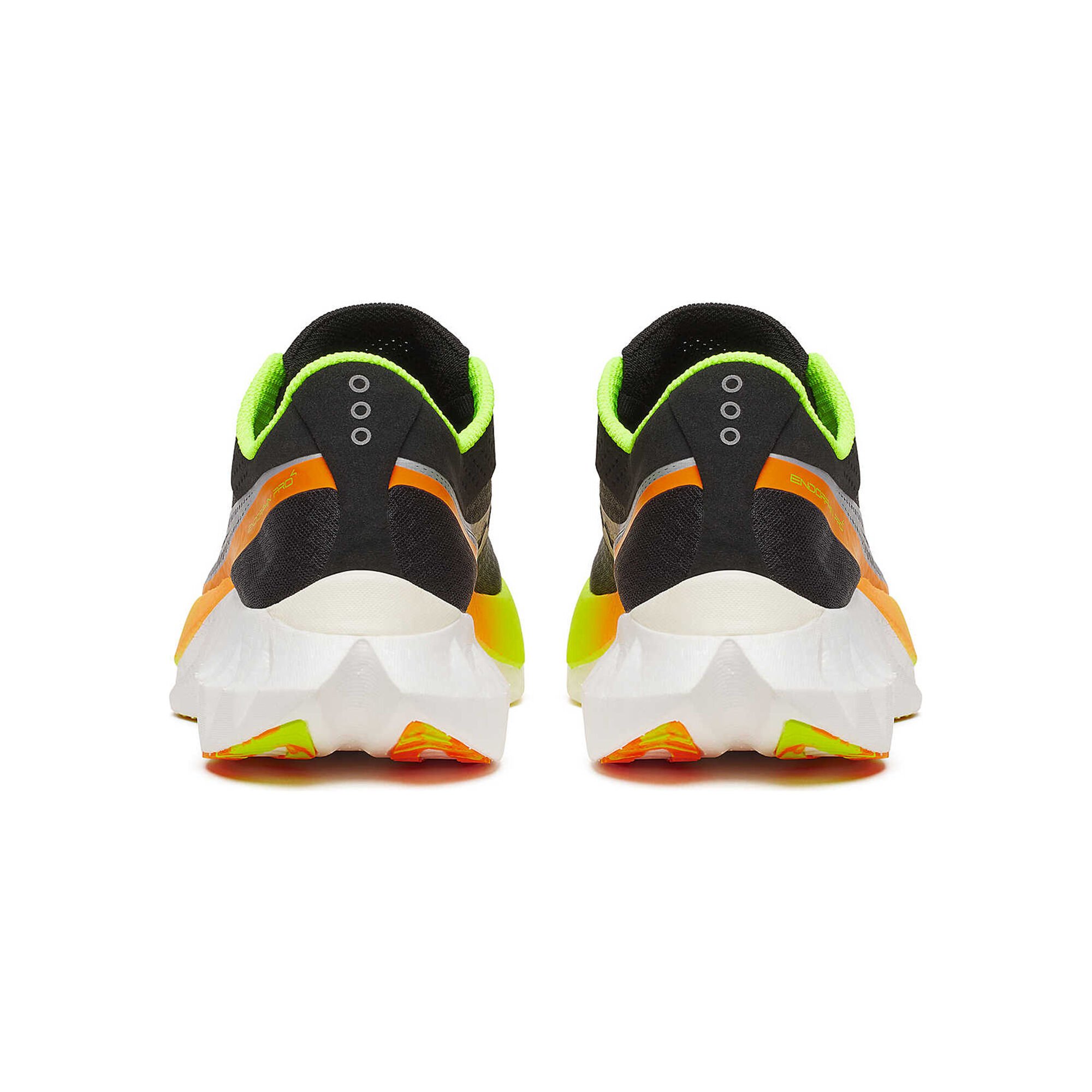 Saucony